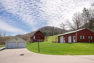 S921 Sveum Ridge Rd, Coon, WI 54623 - Photo 3