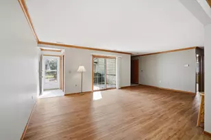 W240n2500 E Parkway Meadow Cir, Pewaukee, WI 53072 - Photo 5