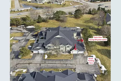 W240N2500 E Parkway Meadow Cir #4, Pewaukee, WI 53072 - Photo 1