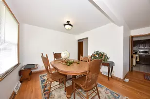 4859 N 105th St, Milwaukee, WI 53225 - Photo 9