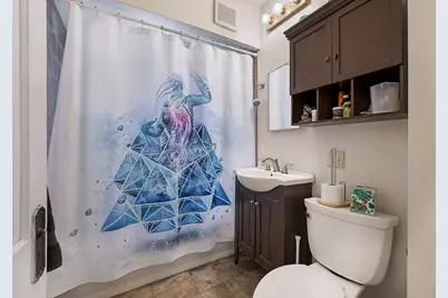 2015 N 58th St #2017, Milwaukee, WI 53208 - Photo 7