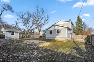 8660 Buena Dr, Burlington, WI 53105 - Photo 43