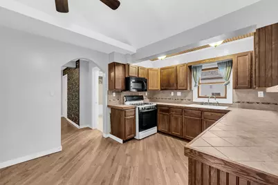 8660  Buena Dr, Burlington, WI 53105 - Photo 13