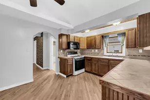 8660 Buena Dr, Burlington, WI 53105 - Photo 13