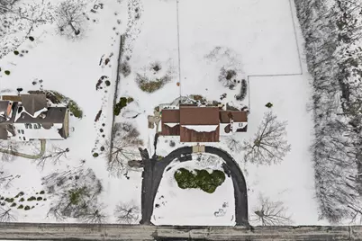 2626 W Ranch Rd, Mequon, WI 53092 - Photo 31