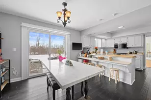 2626 W Ranch Rd, Mequon, WI 53092 - Photo 7