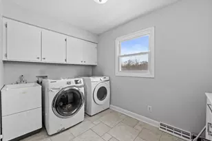 2626 W Ranch Rd, Mequon, WI 53092 - Photo 17