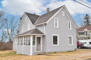 825 Fredonia Ave, Fredonia, WI 53021 - Photo 1