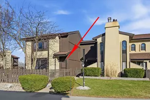 5270 Somerset Ln, Greenfield, WI 53221 - Photo 1