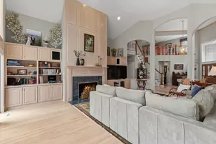 12434 N Golf Dr, Mequon, WI 53092 - Photo 7