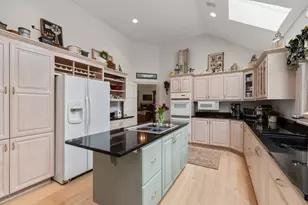 12434 N Golf Dr, Mequon, WI 53092 - Photo 11