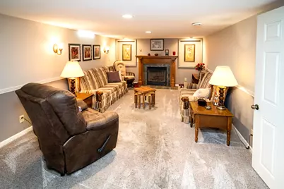 2629 S 94th St, West Allis, WI 53227 - Photo 33