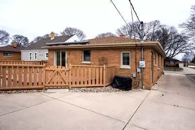 2629 S 94th St, West Allis, WI 53227 - Photo 47