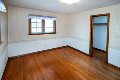 2629 S 94th St, West Allis, WI 53227 - Photo 31