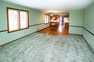 2629 S 94th St, West Allis, WI 53227 - Photo 11