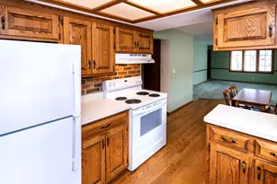 2629 S 94th St, West Allis, WI 53227 - Photo 17