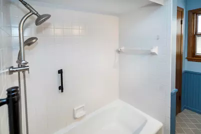 2629 S 94th St, West Allis, WI 53227 - Photo 25