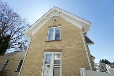 308  Kettle Moraine Dr, Slinger, WI 53086 - Photo 3