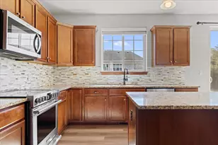 1711 Cloverview St, West Bend, WI 53095 - Photo 11