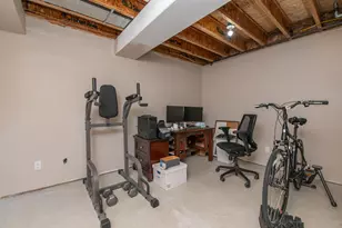 N29W22090 Kathryn Ct, Pewaukee, WI 53186 - Photo 23