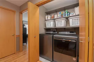 N29W22090 Kathryn Ct, Pewaukee, WI 53186 - Photo 15