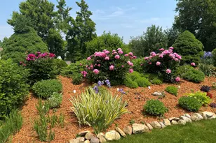 N29W22090 Kathryn Ct, Pewaukee, WI 53186 - Photo 3