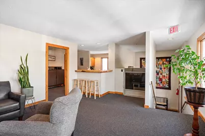 121 E Terhune St, Viroqua, WI 54665 - Photo 5