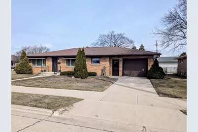 1318  Humboldt Ave, Sheboygan, WI 53081 - Photo 1