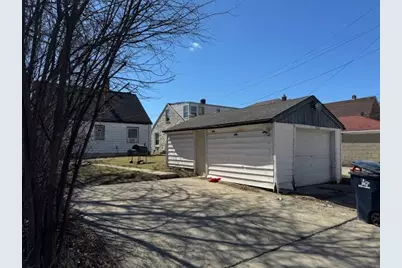 4102 W Capitol Dr, Milwaukee, WI 53216 - Photo 3