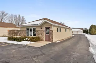 1925 N Rapids Rd, Manitowoc, WI 54220 - Photo 1