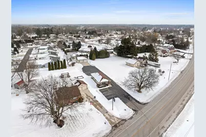 1925 N Rapids Rd, Manitowoc, WI 54220 - Photo 17