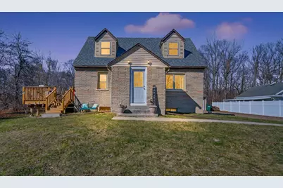 2024 W Grays Ln, Oak Creek, WI 53154 - Photo 1