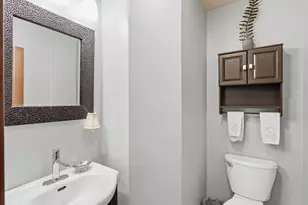 519 Riverview Dr, Manitowoc, WI 54220 - Photo 13