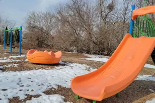 519 Riverview Dr, Manitowoc, WI 54220 - Photo 31