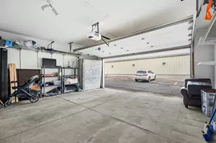 220 E Reservoir Ave, Milwaukee, WI 53212 - Photo 31