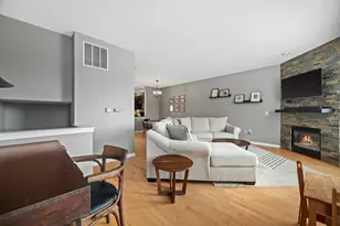 220 E Reservoir Ave, Milwaukee, WI 53212 - Photo 3