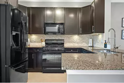 220 E Reservoir Ave, Milwaukee, WI 53212 - Photo 5