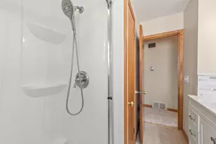 4858 S 26th St, Milwaukee, WI 53221 - Photo 13