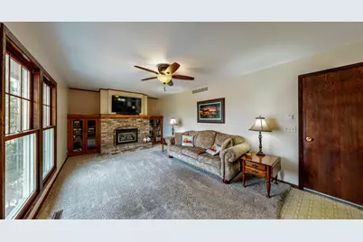 532 N Stevens Ave, Jefferson, WI 53549 - Photo 19