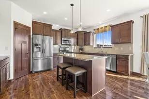 W222S3988 Timm Dr, Waukesha, WI 53189 - Photo 11