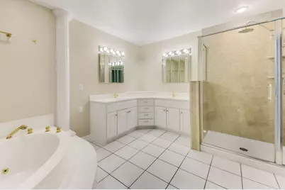 3030 S 130th St, New Berlin, WI 53151 - Photo 11