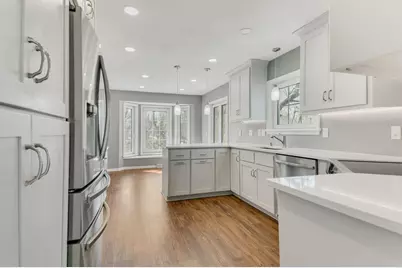 3030 S 130th St, New Berlin, WI 53151 - Photo 7