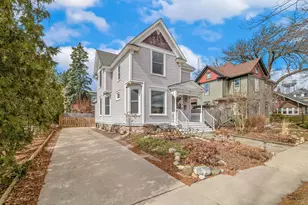 132 S 2nd St, Delavan, WI 53115 - Photo 21