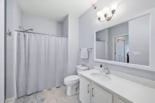 4120 S Lake Dr, Saint Francis, WI 53235 - Photo 17