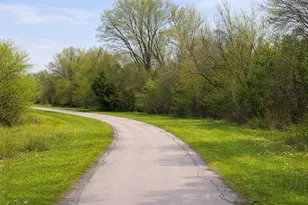 8350 S Golden Fields Dr, Oak Creek, WI 53154 - Photo 19