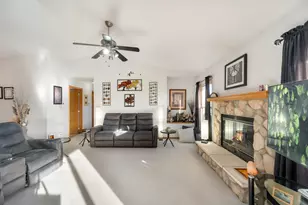 8350 S Golden Fields Dr, Oak Creek, WI 53154 - Photo 5