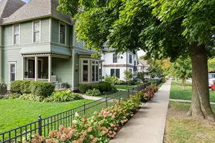 920 Geneva St, Lake Geneva, WI 53147 - Photo 9