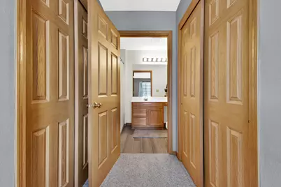 6940 S Rolling Meadows Ct, Oak Creek, WI 53154 - Photo 15