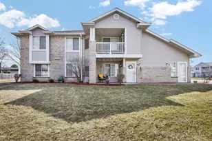 6940 S Rolling Meadows Ct, Oak Creek, WI 53154 - Photo 19