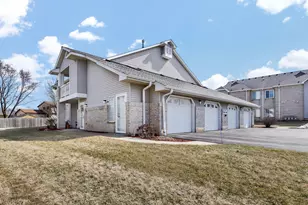6940 S Rolling Meadows Ct, Oak Creek, WI 53154 - Photo 21